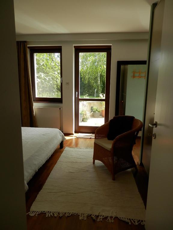 Csiki Apartman Budaörs Rum bild